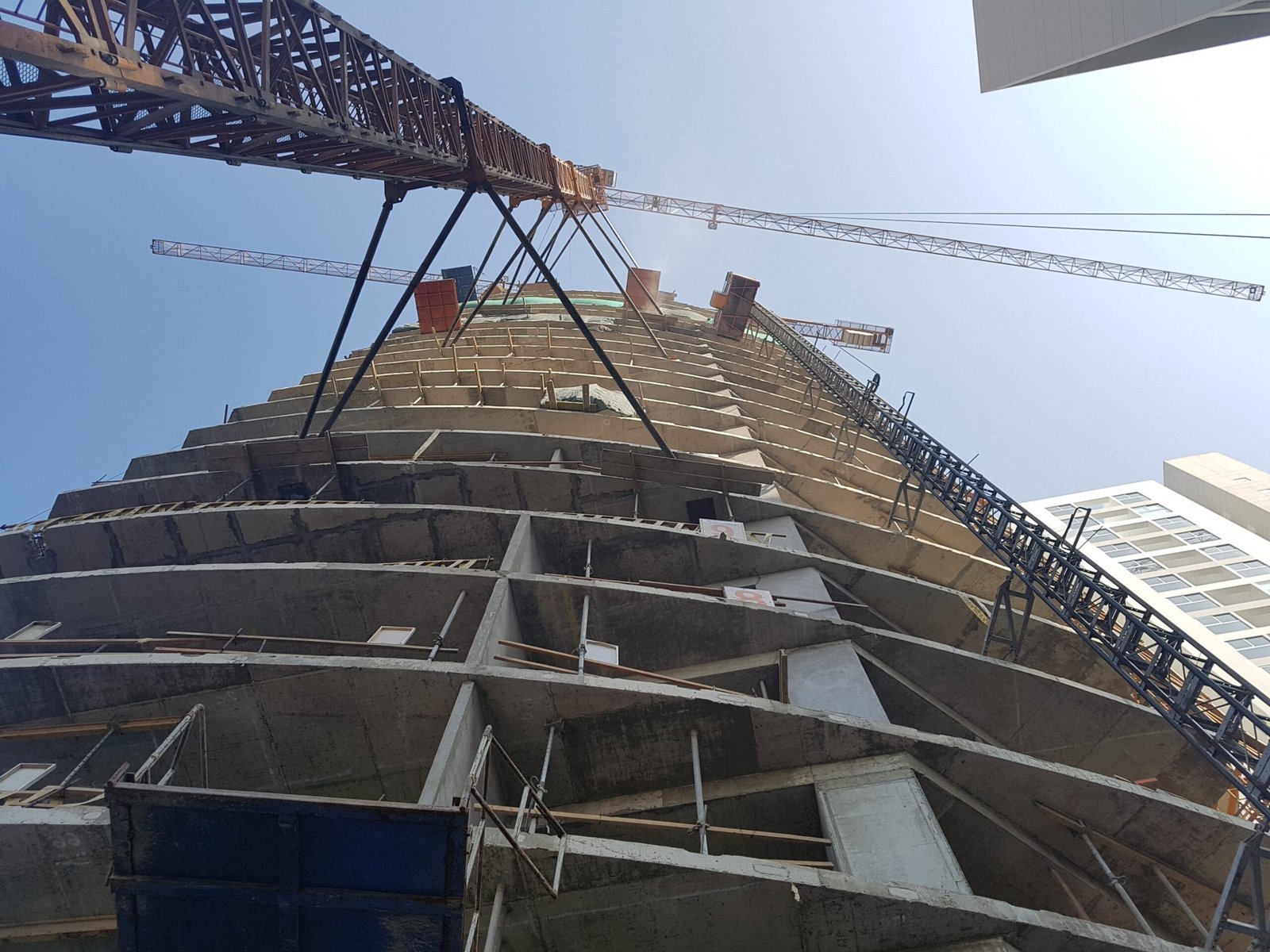 Adicionales de obra: por qué aparecen y cómo se controlan