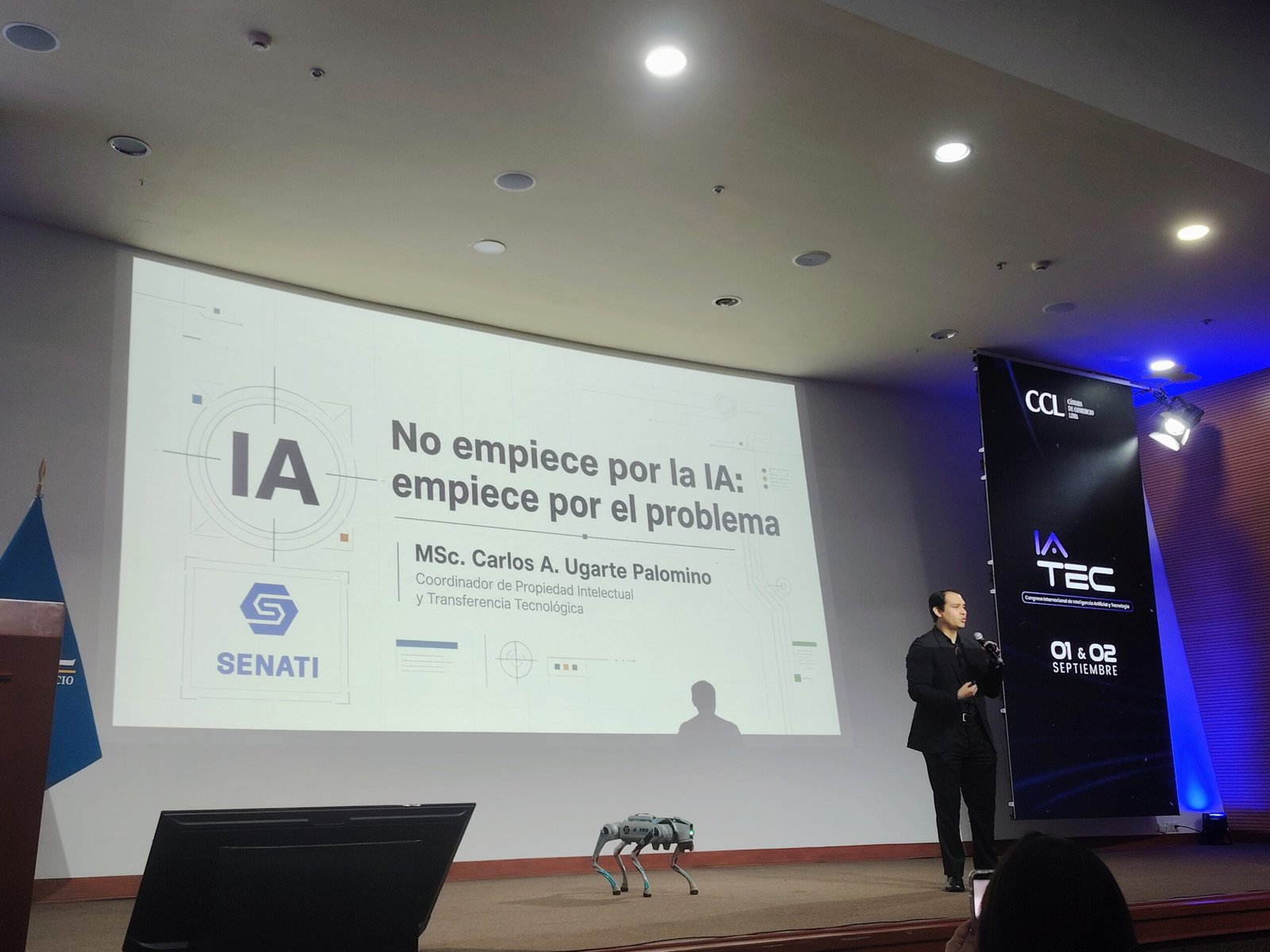 Ponencia «No empiece por la IA: empiece por el problema» en el congreso IA TEC 2026