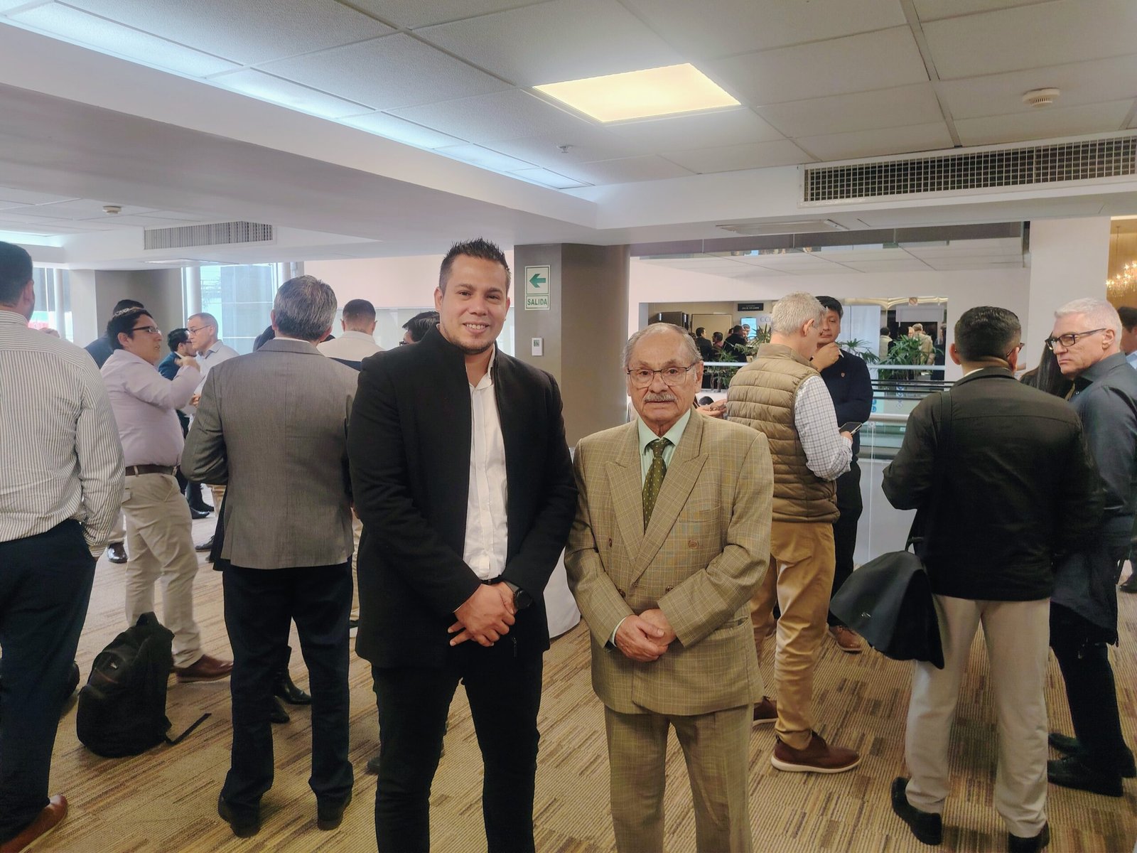 Encuentro de profesionales del sector público y privado en el foro de Obras por Impuestos